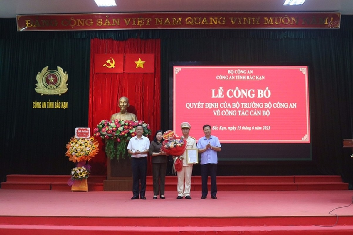Chan dung 2 tan Pho Giam doc Cong an tinh Bac Kan, Thanh Hoa-Hinh-2