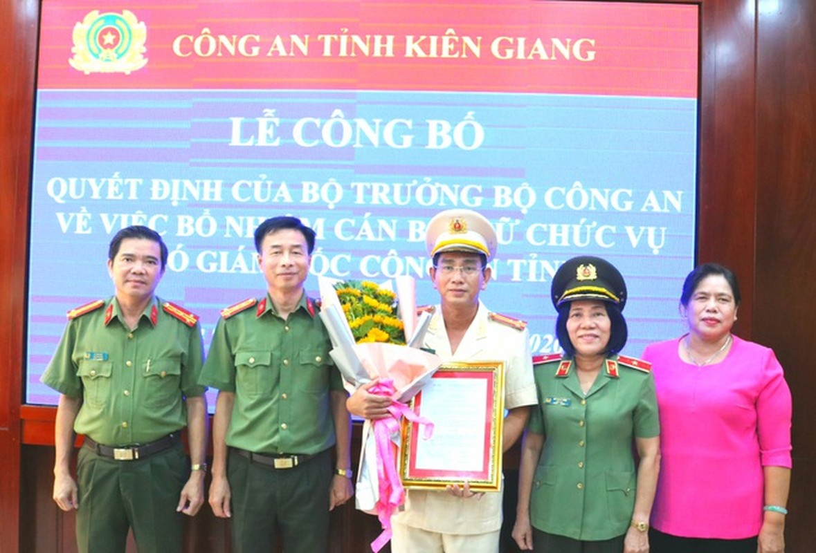 Chan dung tan Pho Giam doc Cong an tinh An Giang Tran Van Cung-Hinh-6
