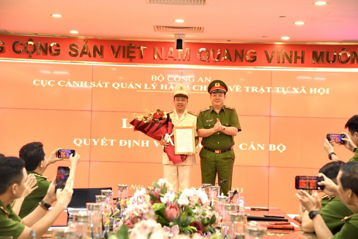 Chan dung tan Giam doc Trung tam DLQG ve dan cu Nguyen Thanh Vinh-Hinh-2