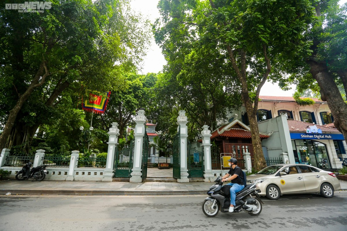 Quan Hoan Kiem thuoc dien sap nhap: Diem loat di tich van hoa lich su-Hinh-11