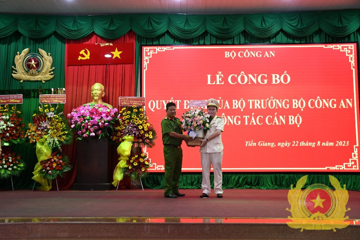 Chan dung tan Pho Giam doc Cong an tinh Tien Giang Nguyen Minh Tan-Hinh-6
