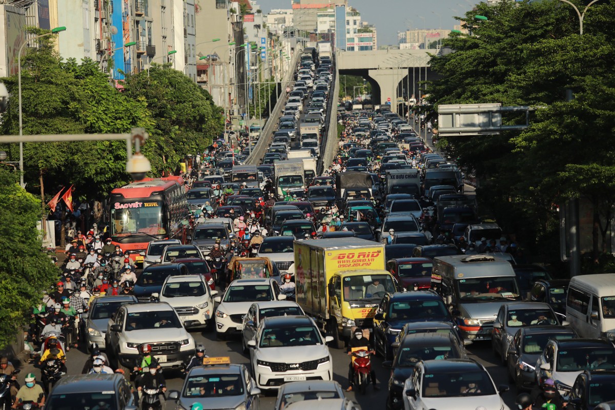 Ha Noi: Nguoi dan un un ve que nghi le 2/9, nhieu noi duong tac-Hinh-9