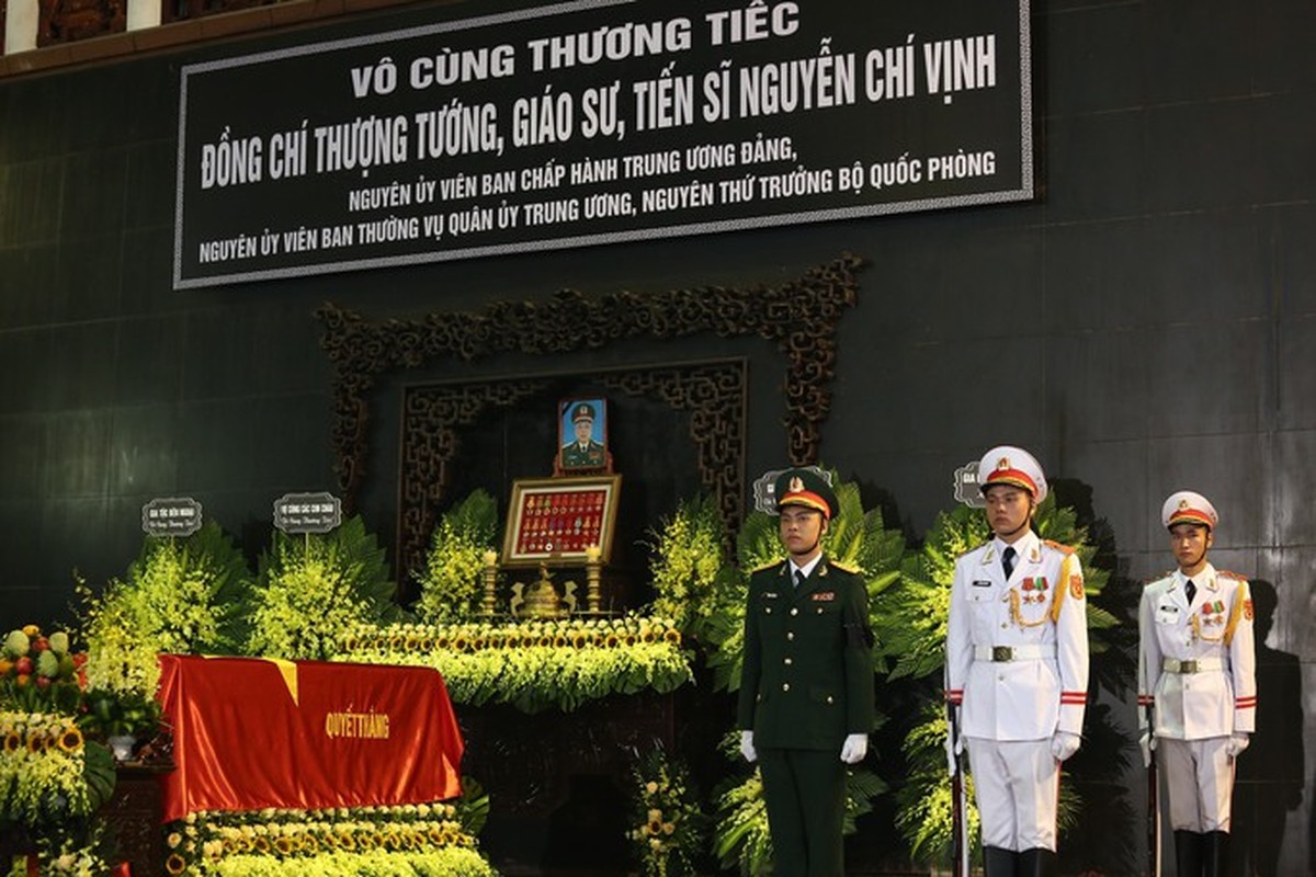 Trang trong le vieng Thuong tuong Nguyen Chi Vinh-Hinh-2