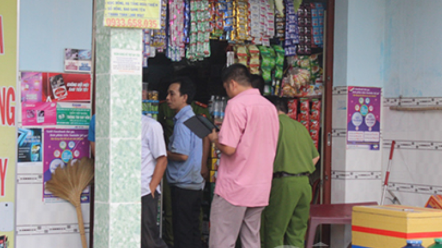 Nguoi phu nu chet tuc tuoi duoi tay ke sat nhan vi bao thuoc la-Hinh-3