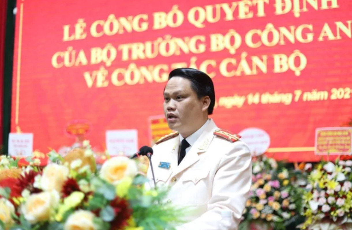 Chan dung tan Giam doc Cong an tinh Nghe An Bui Quang Thanh-Hinh-4