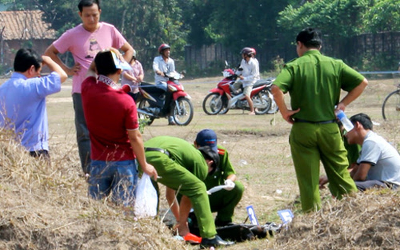 Doi tinh nhan moi lon va ke hoach giang bay giet nguoi, cuop cua-Hinh-2