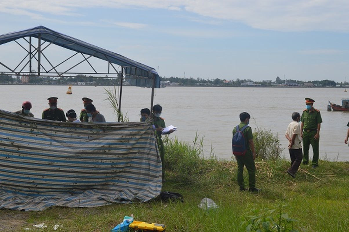 Con trai giet ban gai, me “phu” quy tu dem nan nhan phi tang-Hinh-2