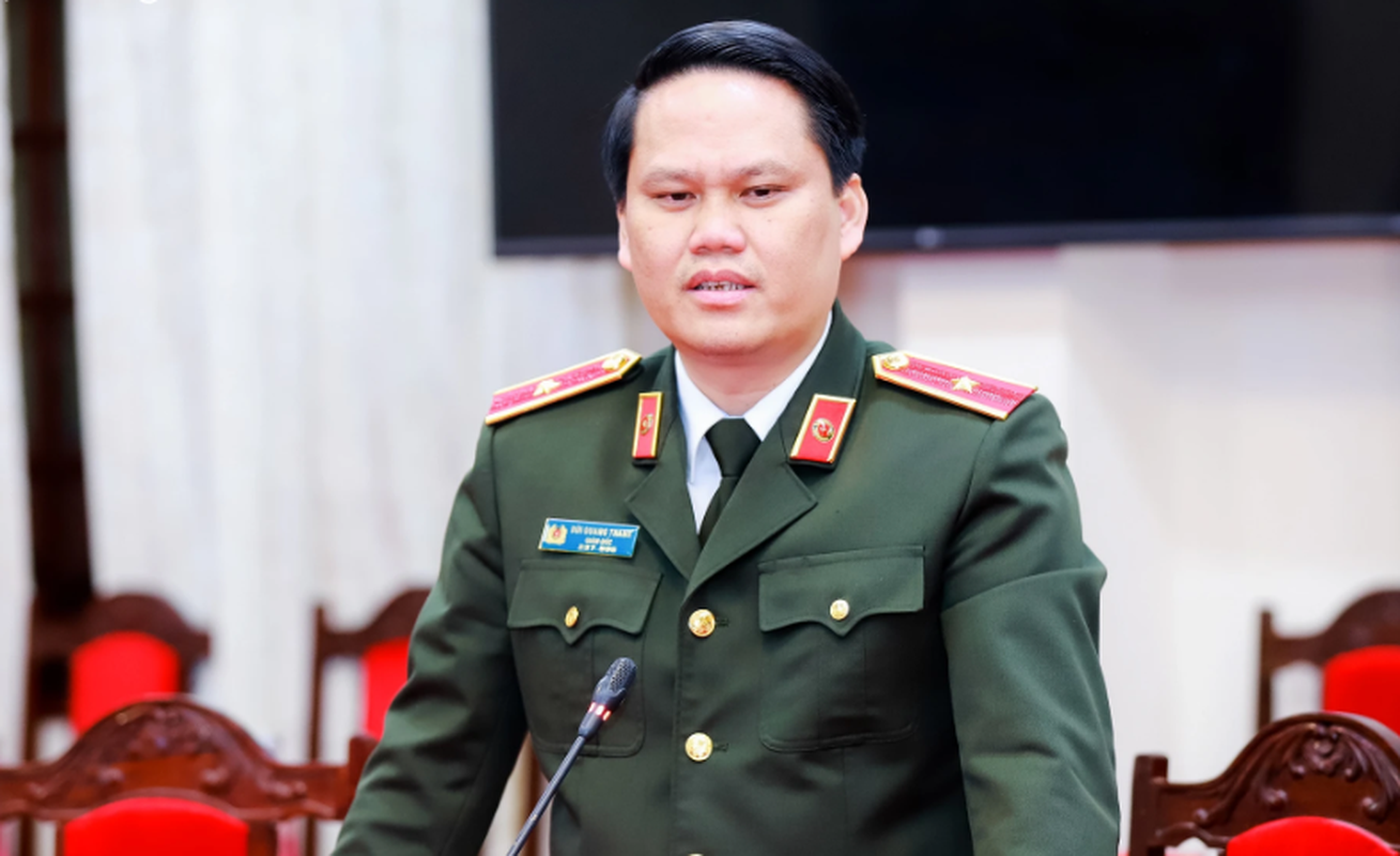 Chan dung Giam doc Cong an Nghe An duoc thang quan ham thieu tuong-Hinh-3