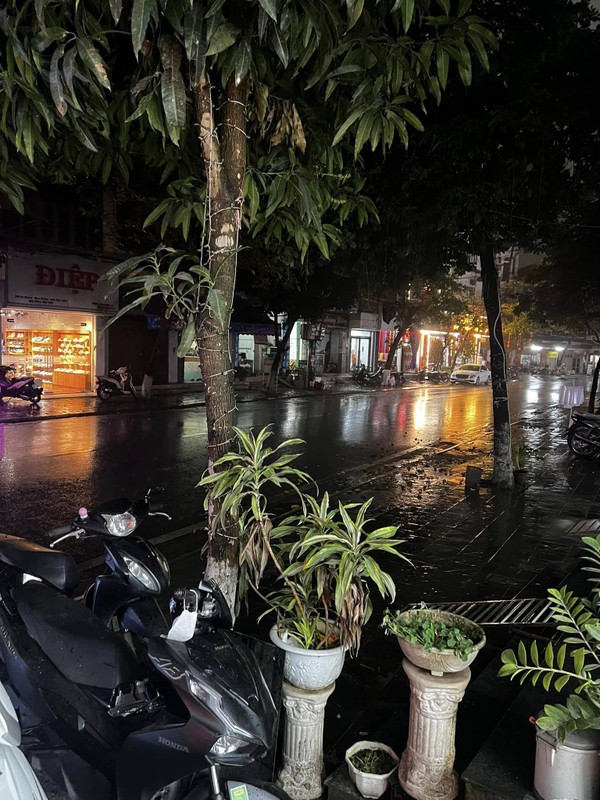 View - 	Cảnh tượng mưa đá tại Yên Bái khiến dư luận xôn xao