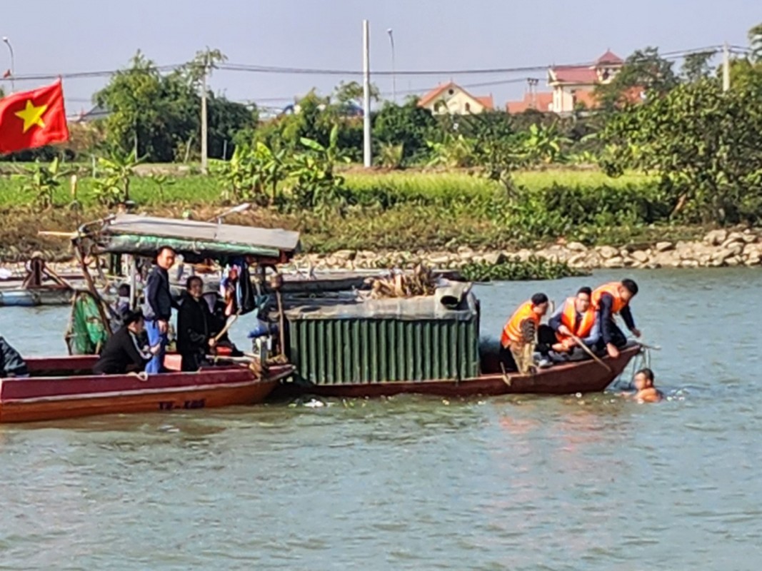 Thi the lanh cong truoc ngoi nha chay do to sat nhan man ro-Hinh-7