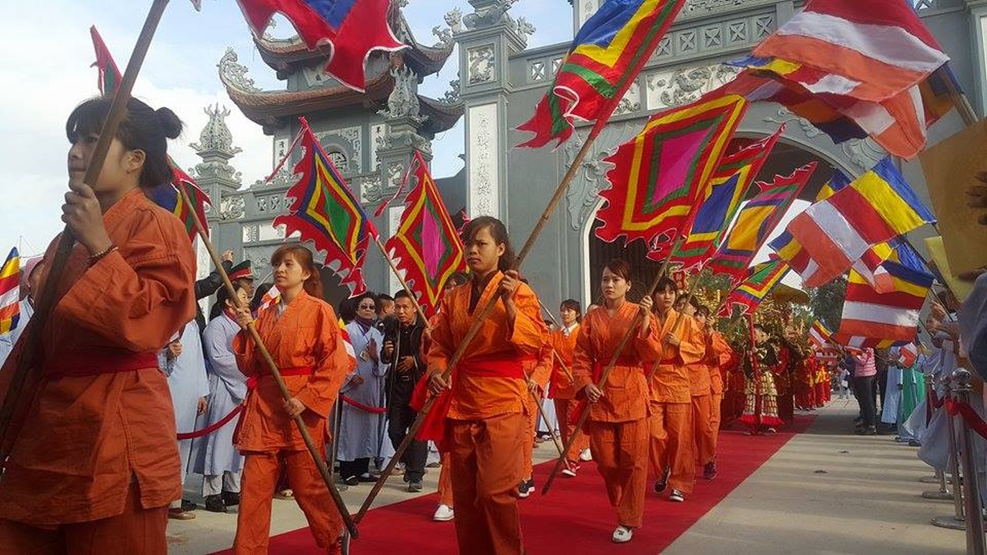 Anh: Tung bung khai Hoi xuan Yen Tu 2017-Hinh-8