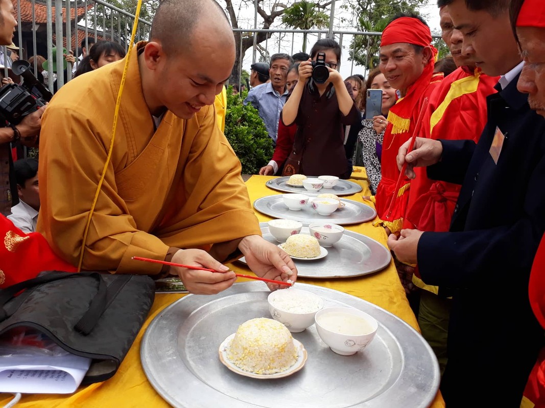 Anh: Keo lua, thoi com thi thu hut hang nghin du khach den chua Keo-Hinh-10