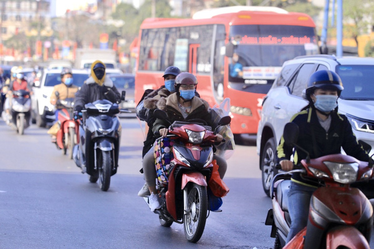 Ben xe khach vang hoe trong ngay cao diem Tet Tan Suu 2021-Hinh-13