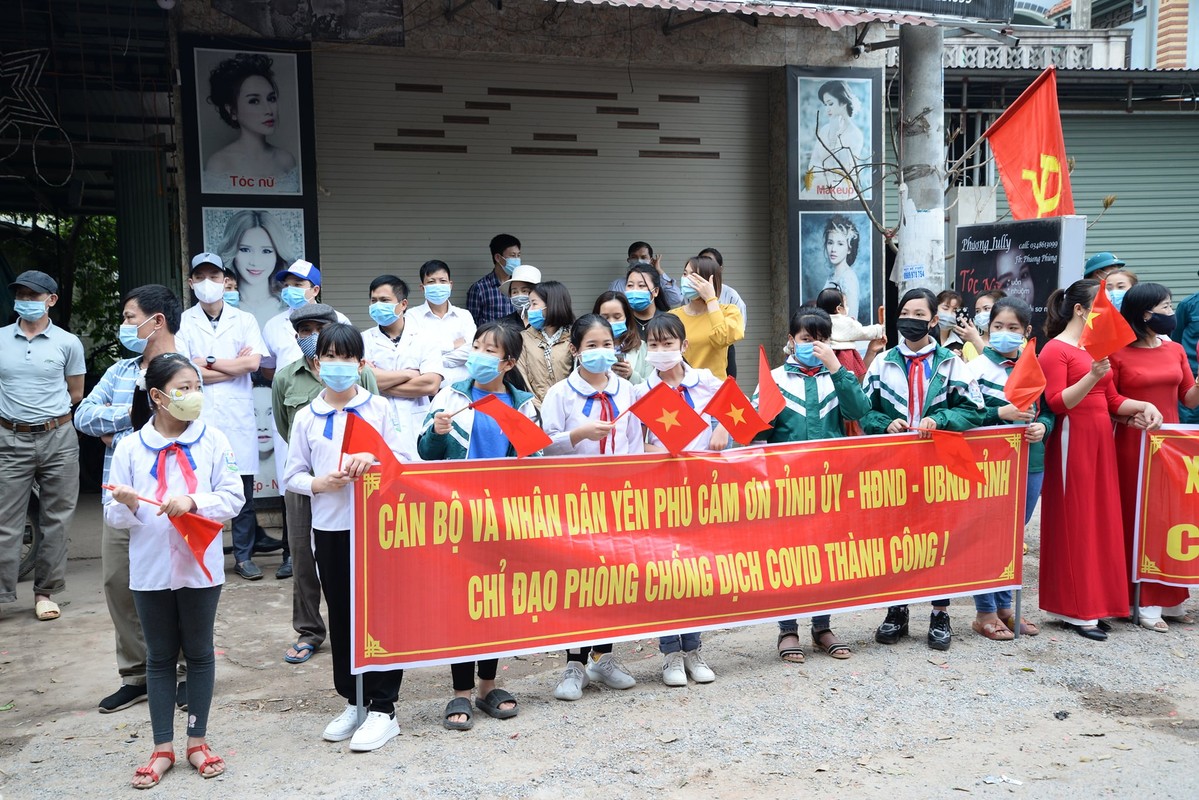 Niem vui cua 15000 nguoi dan xa Yen Phu thoi diem do lenh phong toa-Hinh-10