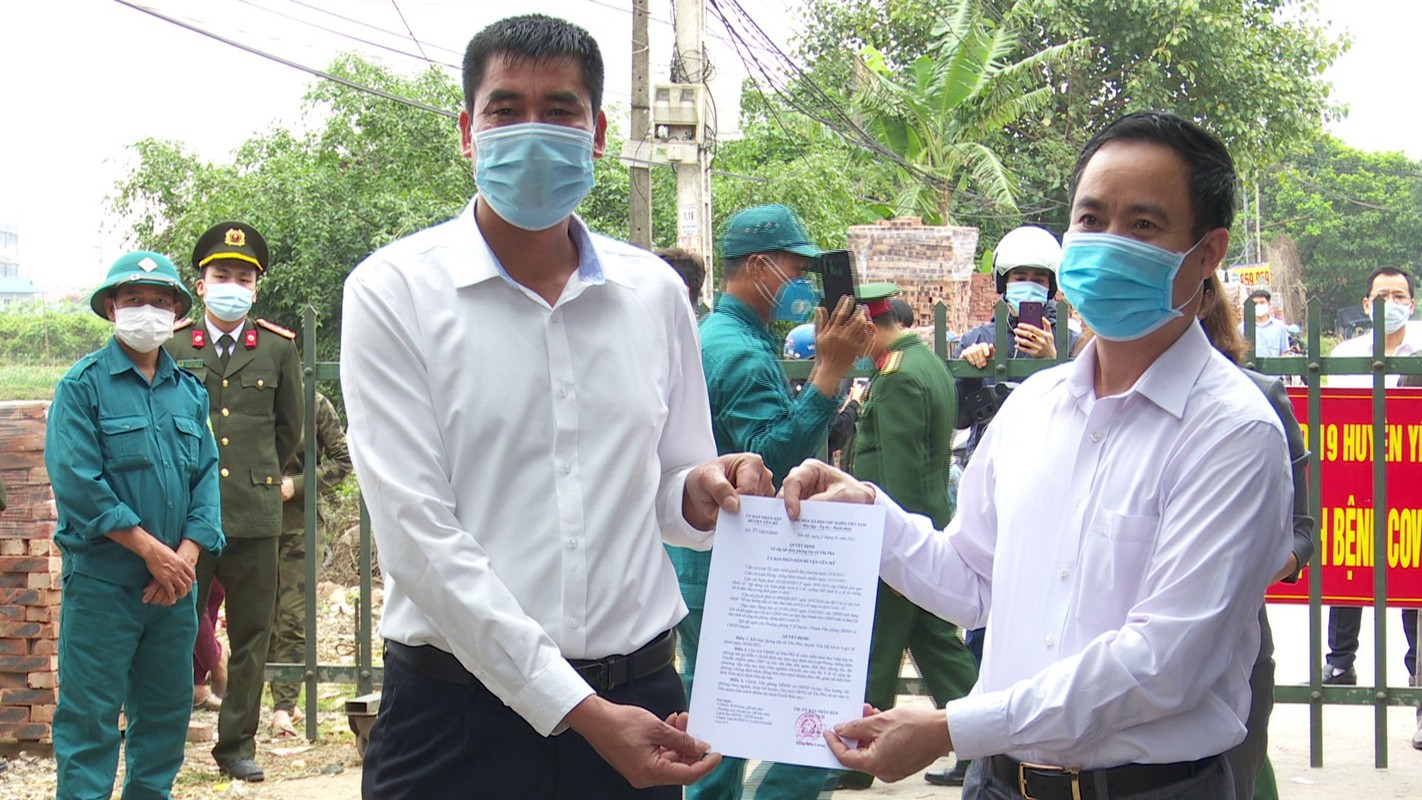 Niem vui cua 15000 nguoi dan xa Yen Phu thoi diem do lenh phong toa-Hinh-2