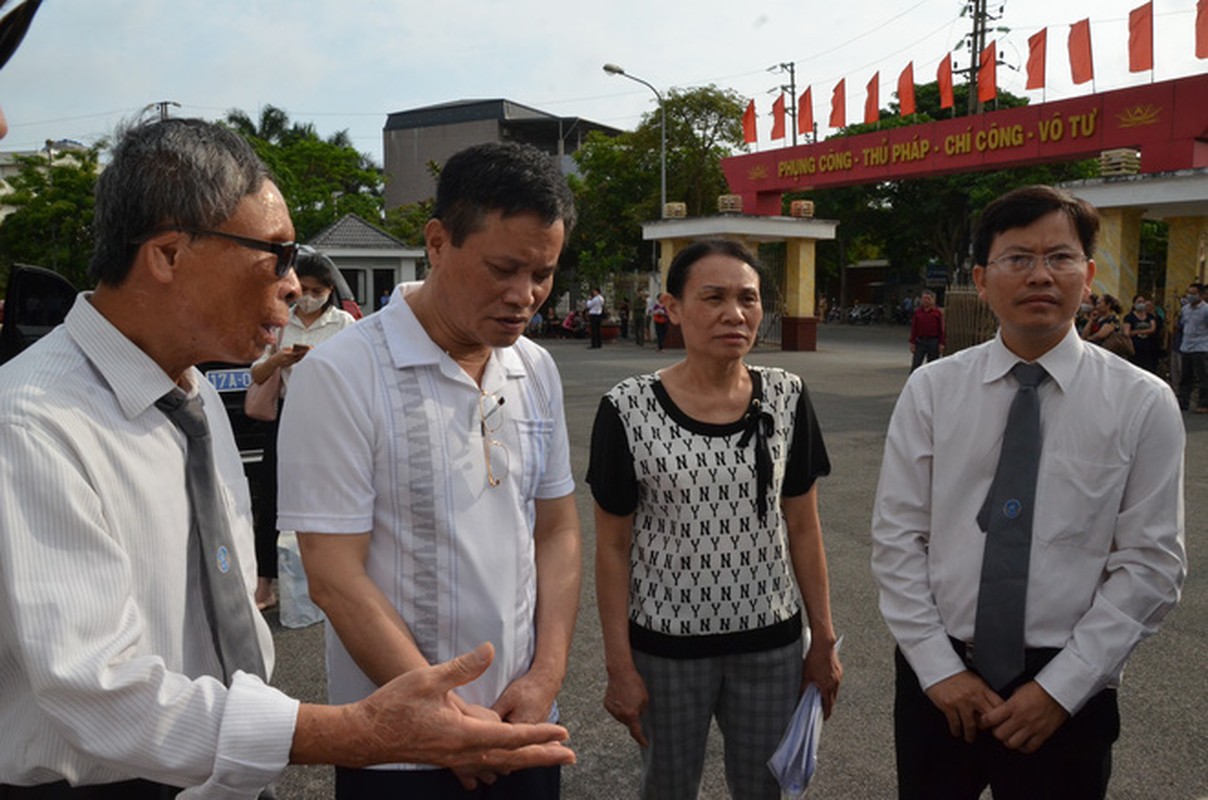 Vo chong Giam doc cong ty Lam Quyet bi de nghi truy to-Hinh-8
