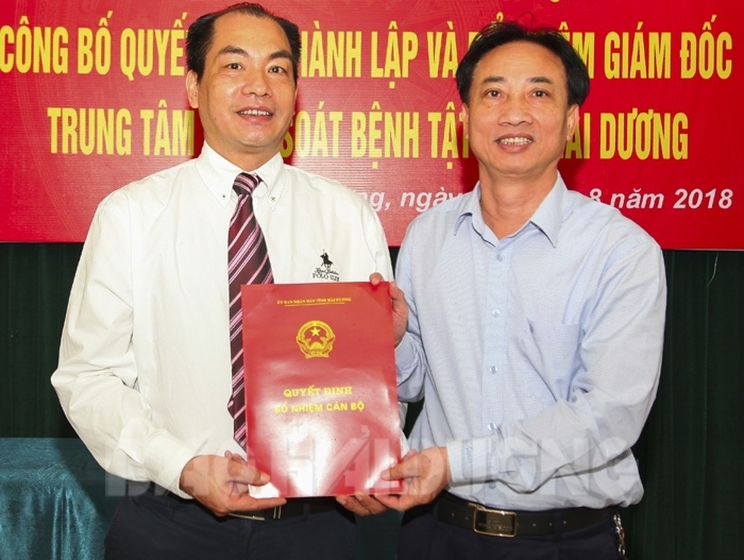 CDC Hai Duong: Nhan vien lam gia xet nghiem… Giam doc truc loi 30 ty-Hinh-5