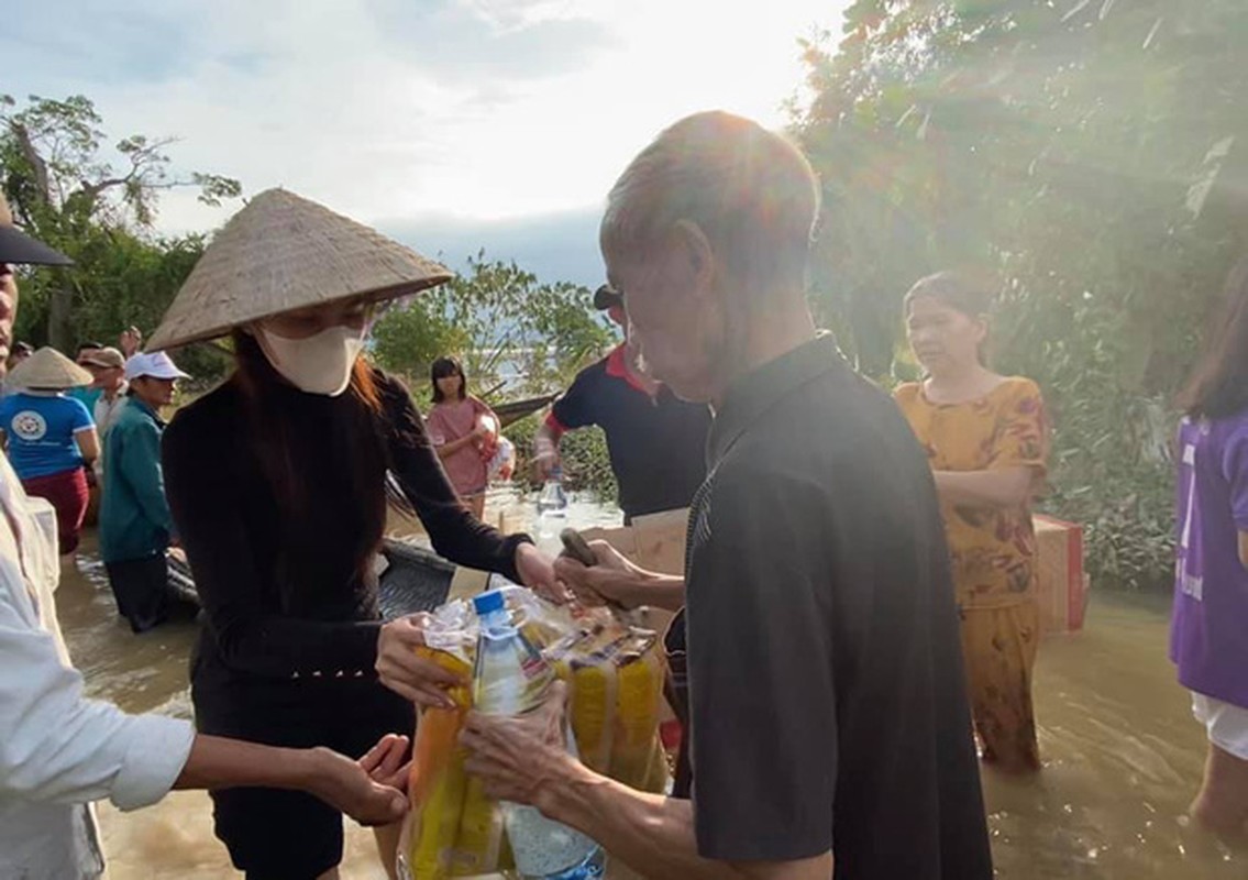 Thuy Tien, Dam Vinh Hung khong an chan tu thien: “Giac mo” khong that… co vu khong?-Hinh-6