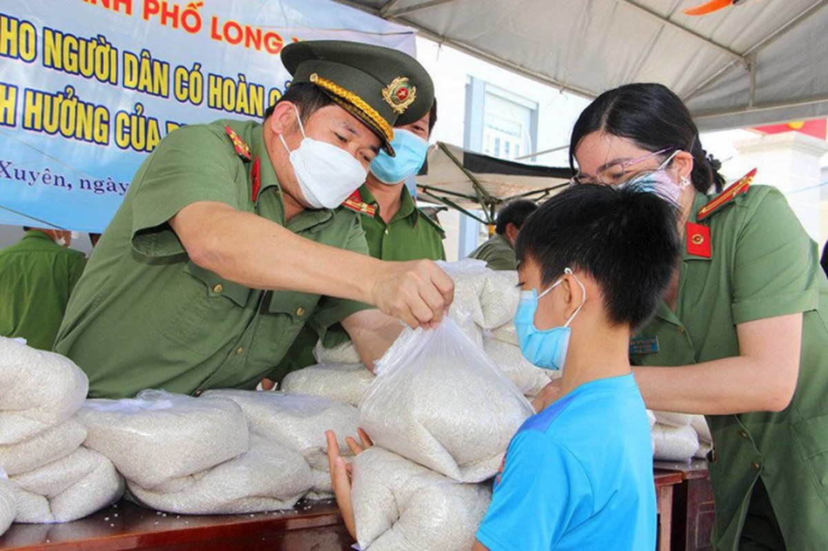 Dai ta Dinh Van Noi van lam Giam doc Cong an tinh An Giang-Hinh-20