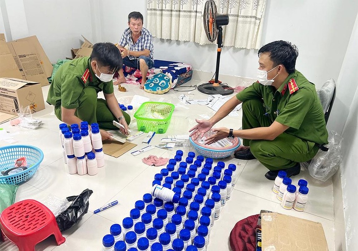 Tin nong ngay 24/7: Nhieu nguoi tu vong trong can nha o Binh Duong-Hinh-5