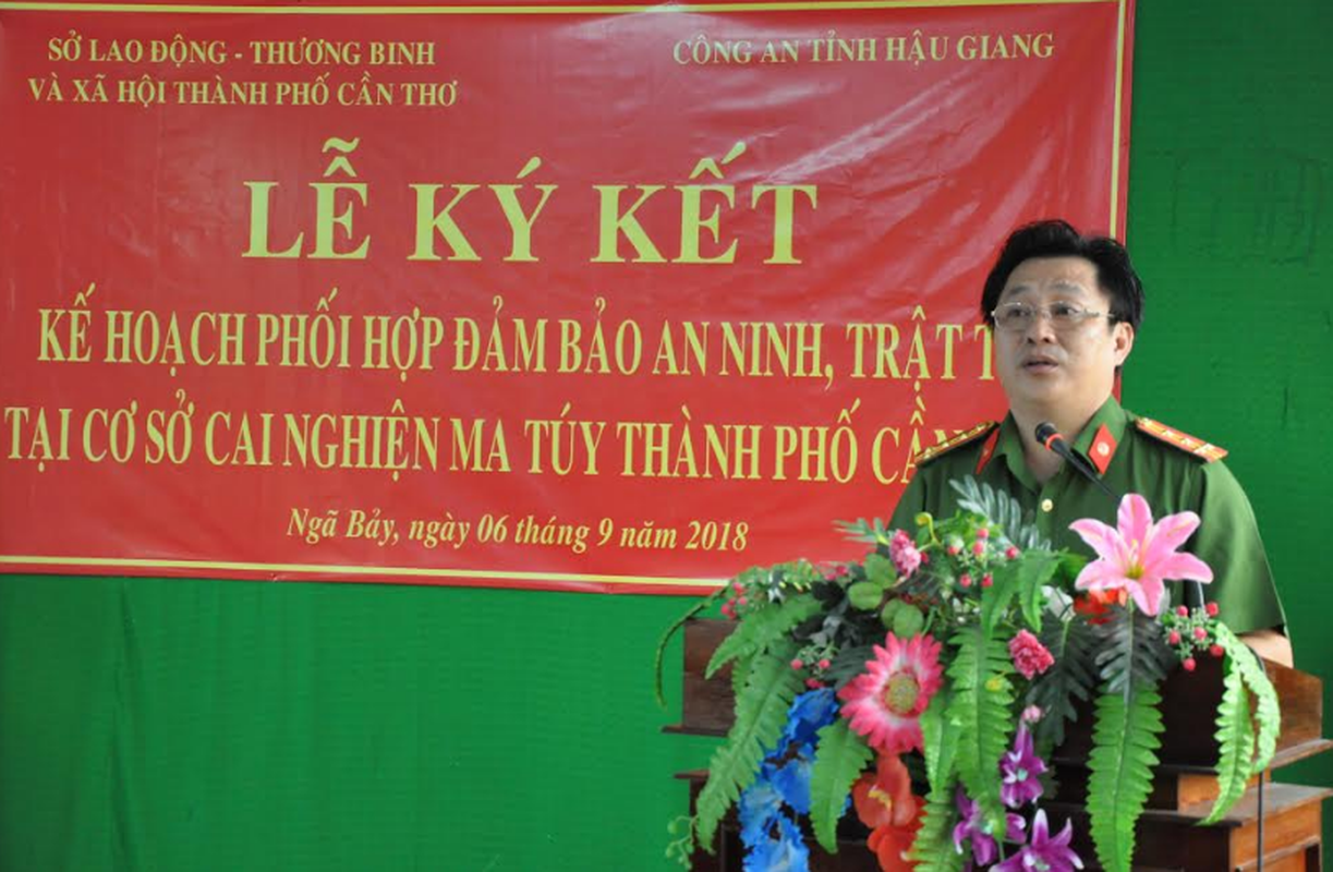 Chan dung tan Giam doc Cong an An Giang thay dai ta Dinh Van Noi-Hinh-3