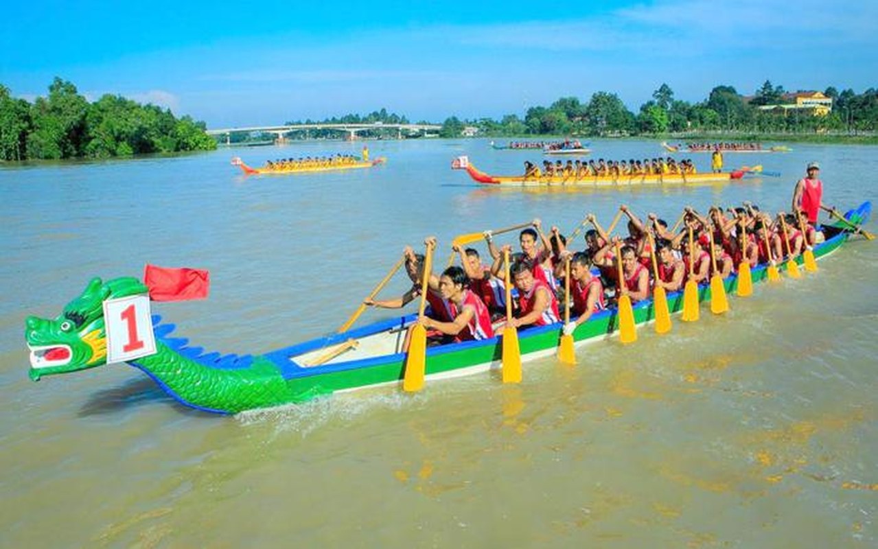 Diem nhan ngay Quoc khanh 2/9: TP HCM tha khinh khi cau, Ha Noi binh yen khac la-Hinh-9