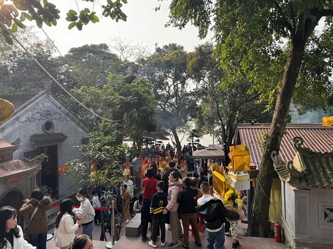 View - 	Đền Chợ Củi thờ Quan Hoàng Mười ở Hà Tĩnh chốn linh thiêng