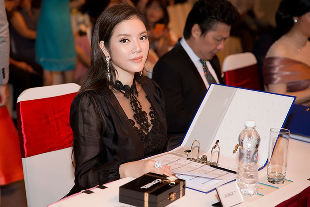 Ly Nha Ky dep kieu sa di cham thi Miss Grand International-Hinh-7