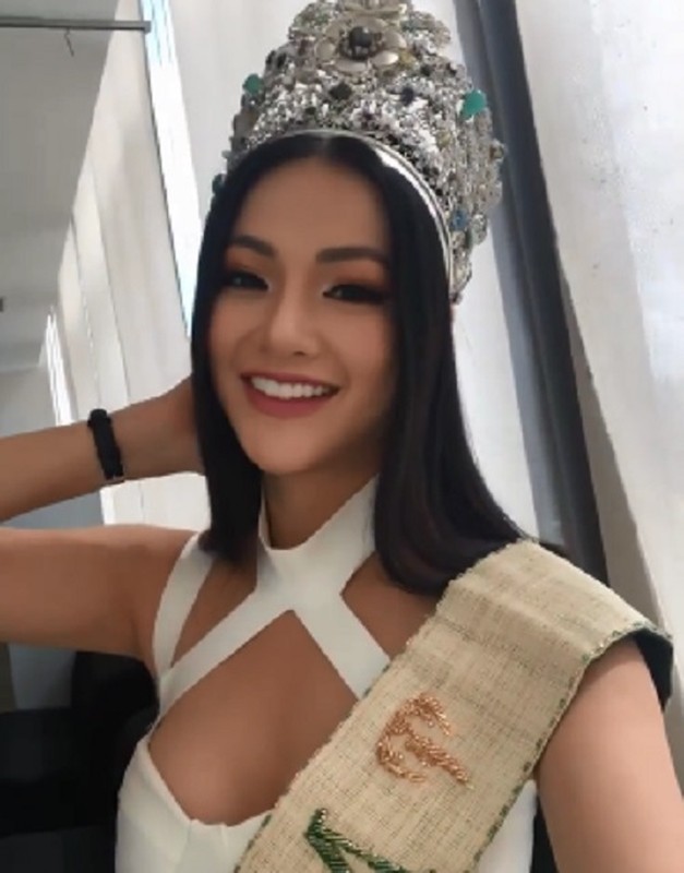 Nguyen Phuong Khanh lan dau len tieng sau dang quang Miss Earth 2018-Hinh-6