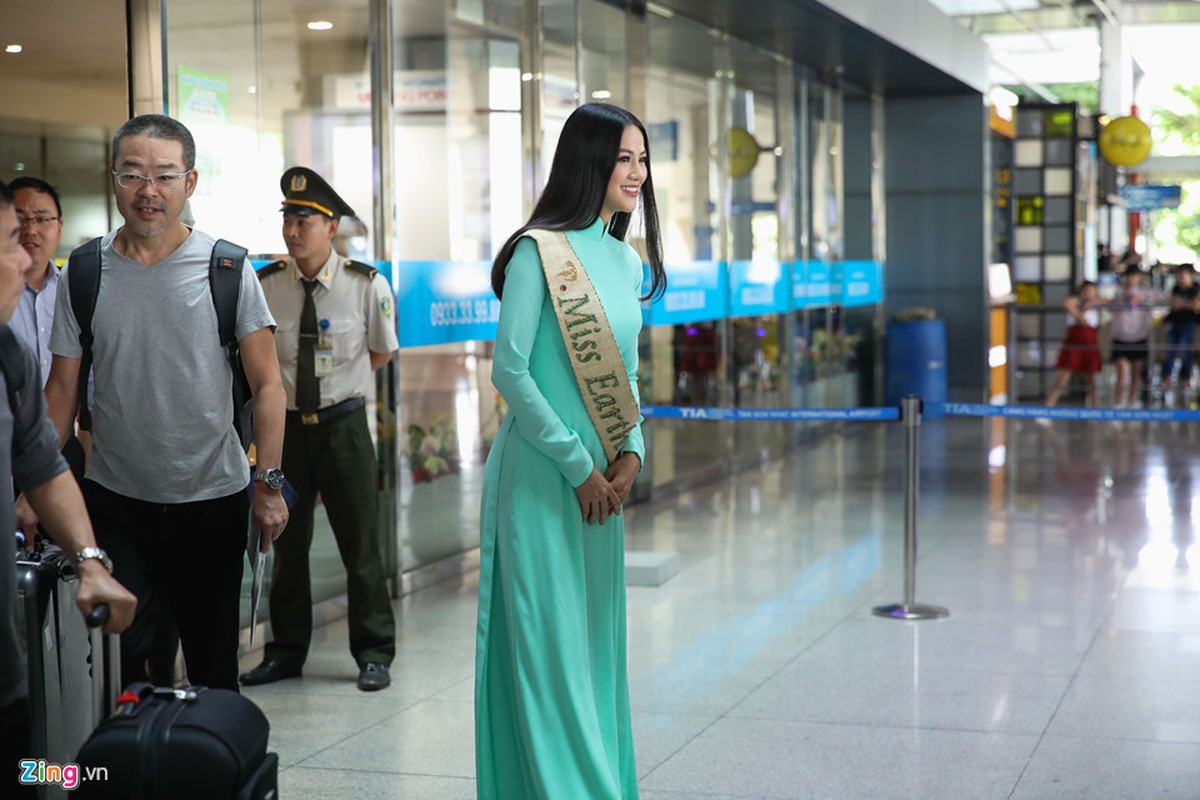 Phuong Khanh dien ao dai rang ro trong vong vay nguoi ham mo-Hinh-8