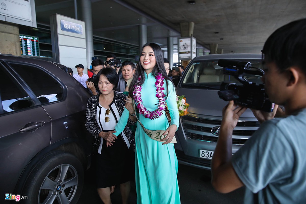 Phuong Khanh dien ao dai rang ro trong vong vay nguoi ham mo-Hinh-9