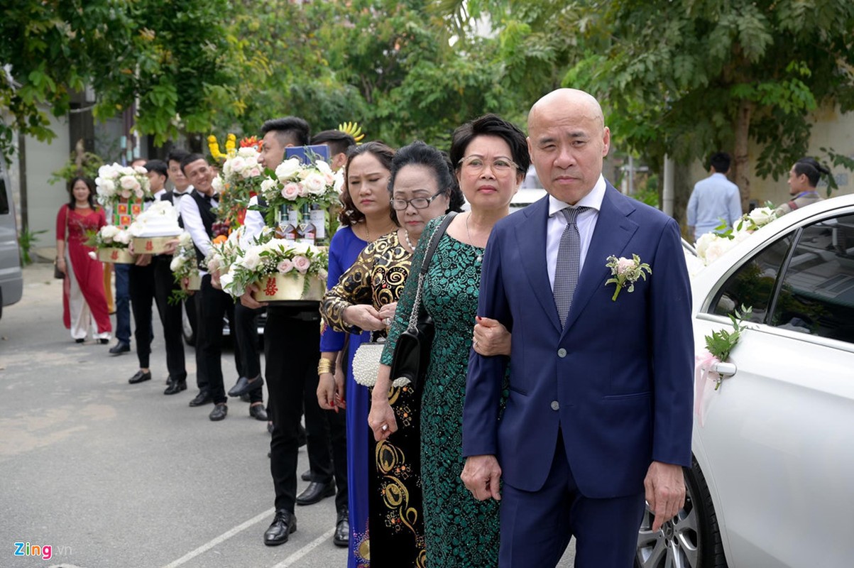 Ngoc Duyen xinh dep trong le an hoi voi Duong Khac Linh-Hinh-12