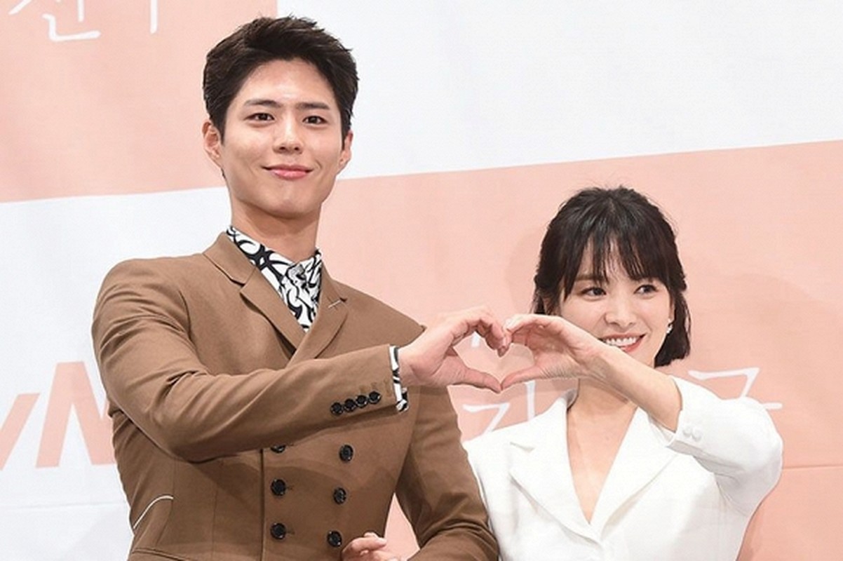 Park Bo Gum xuat hien sau tin don ngoai tinh voi Song Hye Kyo-Hinh-6