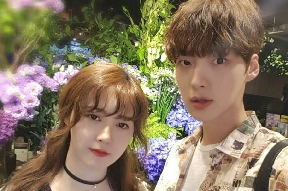 Anh ngot ngao Goo Hye Sun - Ahn Jae Hyun truoc on ao muon ly hon-Hinh-2