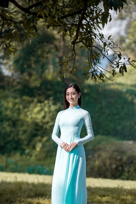 Miss World 2019 dang clip Luong Thuy Linh “ban” tieng Anh nhu gio-Hinh-5