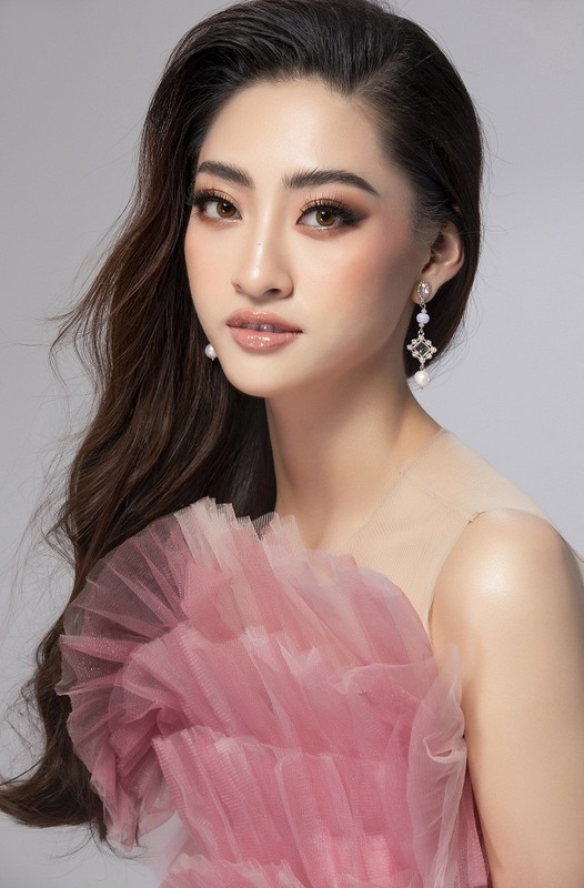 Luong Thuy Linh noi bat voi dam hong thi tai nang o Miss World-Hinh-6