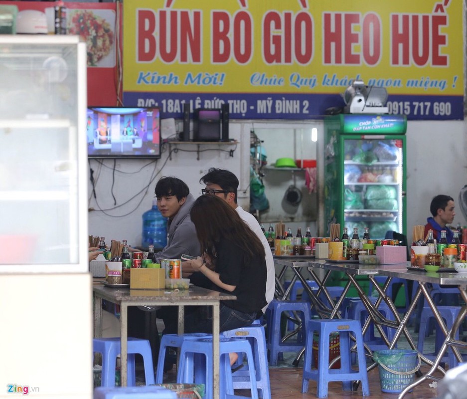 Sao Han di an bun bo, dao pho ngay khi toi Ha Noi-Hinh-3