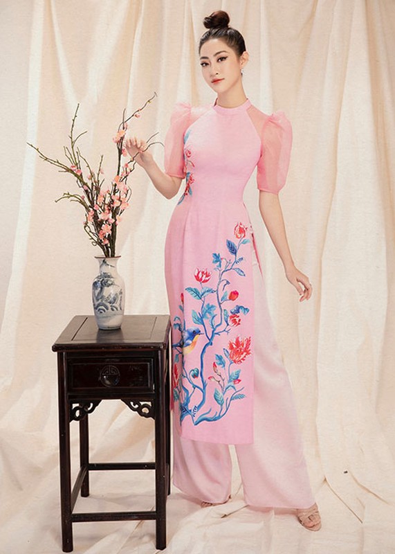 Hoa hau Luong Thuy Linh dien ao dai “ninh dang”, xuan sac rang ngoi-Hinh-5