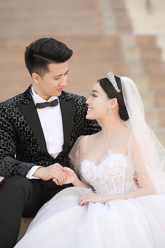 Chup anh cuoi tai Phap: Au Ha My ly hon, doi nay cung 