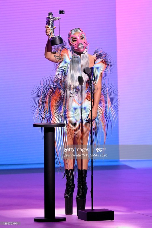 Lady Gaga va BlackPink chien thang o VMAs 2020-Hinh-2