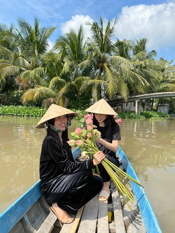 A hau Thuy An tat bat chuan bi dam cuoi o que nha-Hinh-2