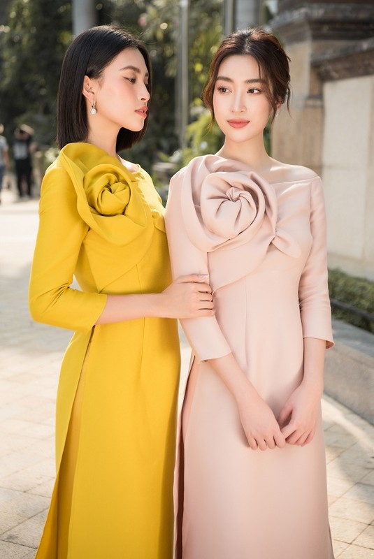 Do My Linh, Tieu Vy dep gay me trong bo anh ao dai Tet-Hinh-3