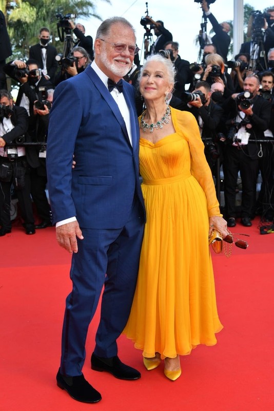Bella Hadid va dan sao long lay tren tham do Cannes 2021-Hinh-9