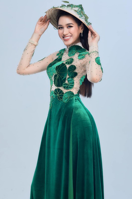 Do Thi Ha gay sot voi “ao dai rau ma” o Miss World 2021-Hinh-3