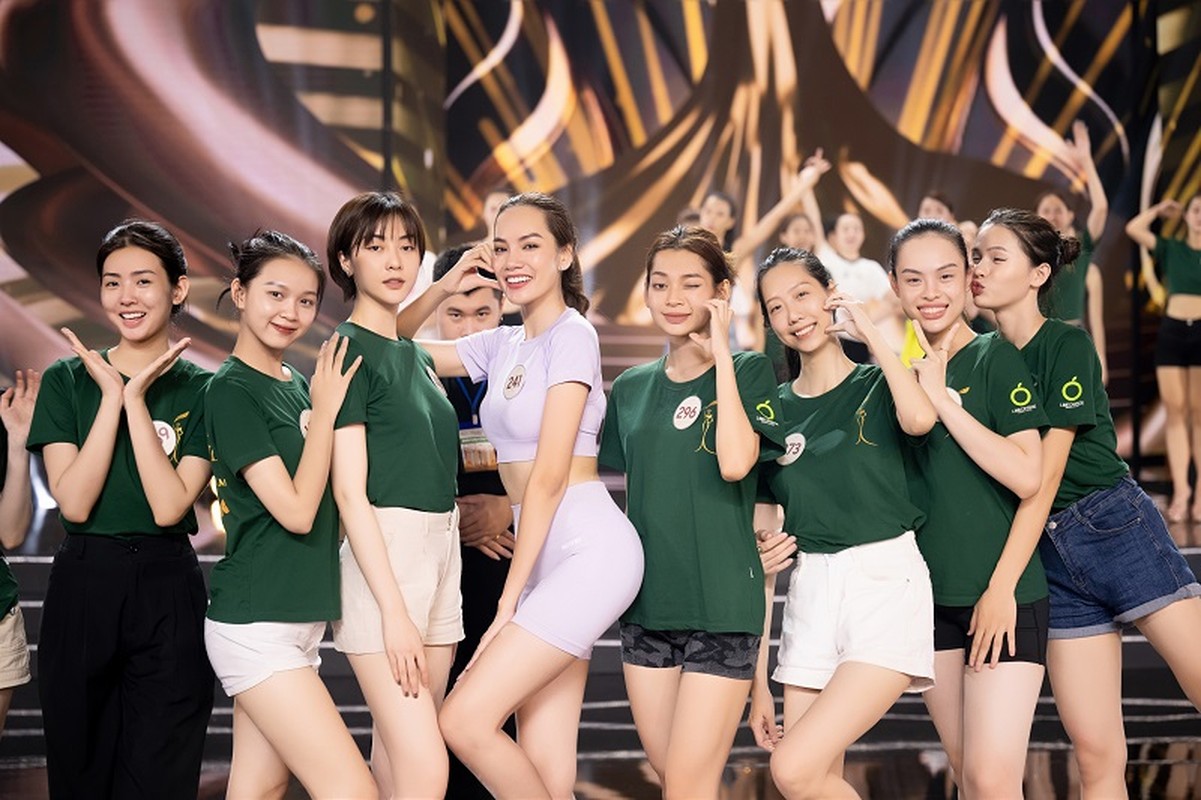 Chi Pu mac goi cam tong duyet chung ket Miss Grand Vietnam 2023-Hinh-9