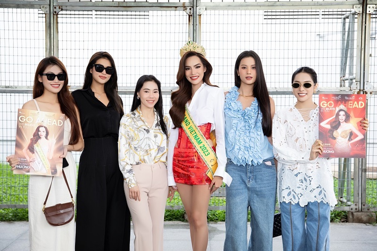 Le Hoang Phuong rang ro den HN du thi Miss Grand International 2023-Hinh-3