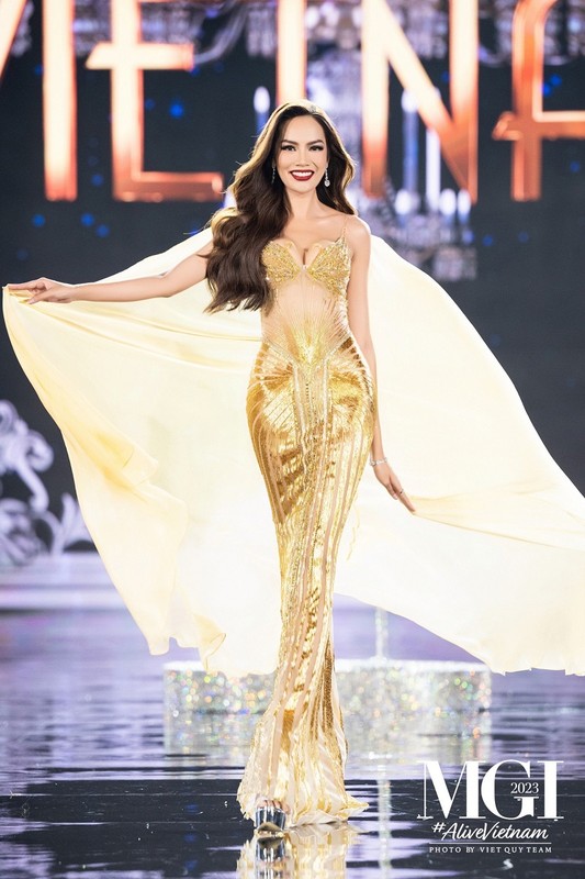 Le Hoang Phuong dep ruc ro trong ban ket Miss Grand International 2023-Hinh-6