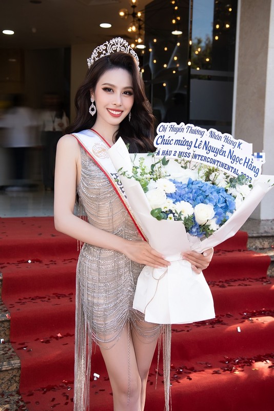 Ngoc Hang tro ve nuoc sau khi doat giai A hau 2 Miss Intercontinental-Hinh-12