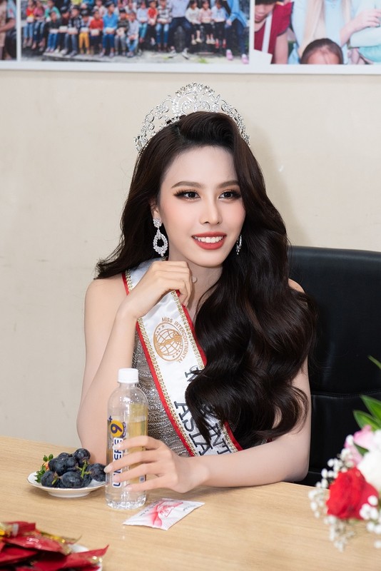 Ngoc Hang tro ve nuoc sau khi doat giai A hau 2 Miss Intercontinental-Hinh-13