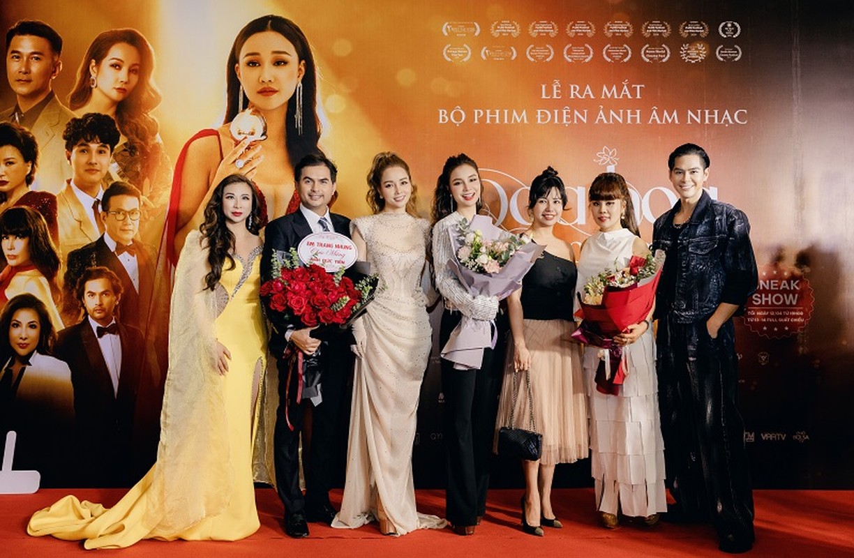 Bang Kieu den mung Trizzie Phuong Trinh, Mai Thu Huyen ra mat phim-Hinh-12